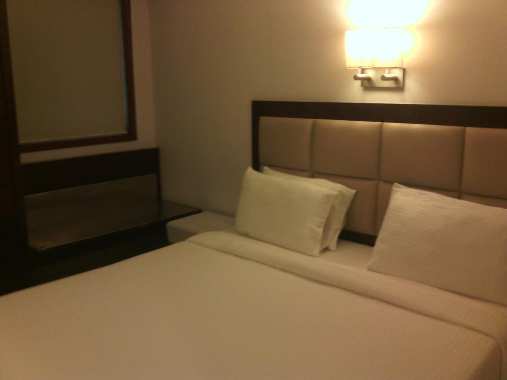 Hotel Better Home International Mumbai Rum bild